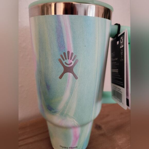 Hydro Flask Limited Edition Tumbler - Picture 2 of 7